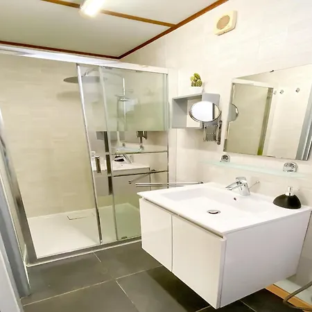 Group With 2 Pools Tatil Evi *