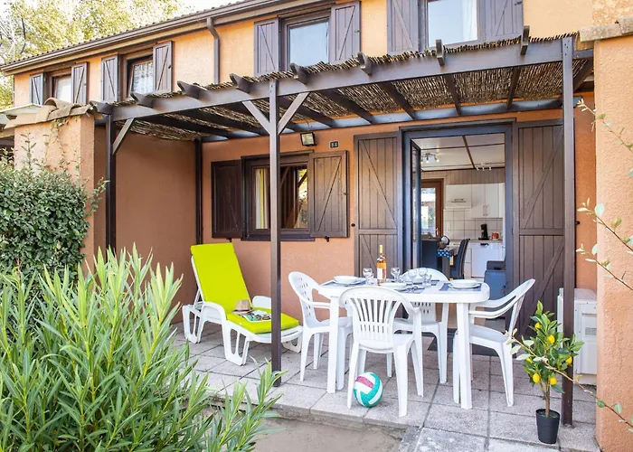 Group With 2 Pools Dom wakacyjny